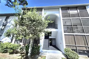 1344 Pine Ridge Cir E, Tarpon Springs, FL 34688 - Photo 3