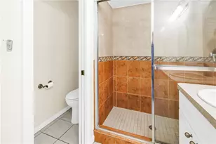 484 Santa Cruz Pl NE, Saint Petersburg, FL 33703 - Photo 25