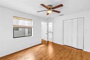 484 Santa Cruz Pl NE, Saint Petersburg, FL 33703 - Photo 27