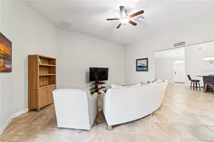 9912 Smarty Jones Dr, Ruskin, FL 33573 - Photo 11