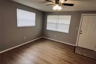 5450 Lisa Cir, Zephyrhills, FL 33542 - Photo 25