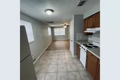5450 Lisa Circle, Zephyrhills, FL 33542 - Photo 9