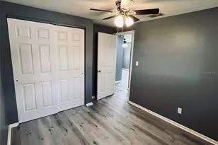 5452 Lisa Cir, Zephyrhills, FL 33542 - Photo 29