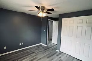 5452 Lisa Cir, Zephyrhills, FL 33542 - Photo 21