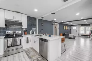 806 E Hamilton Ave, Tampa, FL 33604 - Photo 11