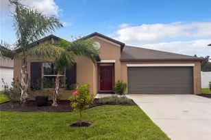 39938 Harmon Grove Ct, Zephyrhills, FL 33540 - Photo 1