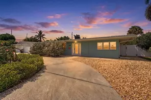5285 40th St S, Saint Petersburg, FL 33711 - Photo 1