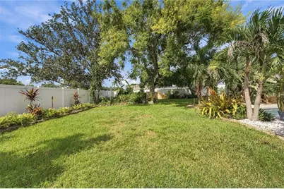 13510 Gibbons Pass, Tampa, FL 33613 - Photo 31