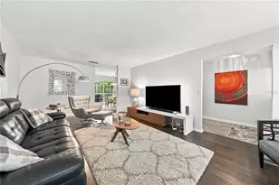 13510 Gibbons Pass, Tampa, FL 33613 - Photo 5