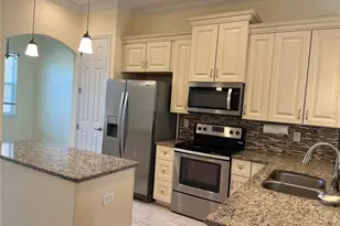 635 Kenneth Way, Tarpon Springs, FL 34689 - Photo 3