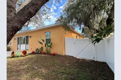 635 Kenneth Way, Tarpon Springs, FL 34689 - Photo 43