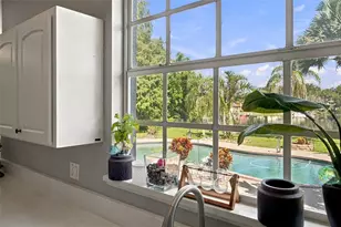 8022 Tierra Verde Dr, Tampa, FL 33617 - Photo 17
