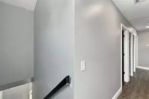 8022 Tierra Verde Dr, Tampa, FL 33617 - Photo 25