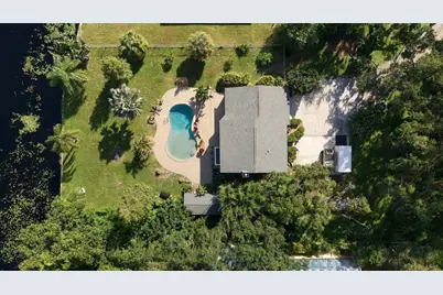 8022 Tierra Verde Drive, Tampa, FL 33617 - Photo 3