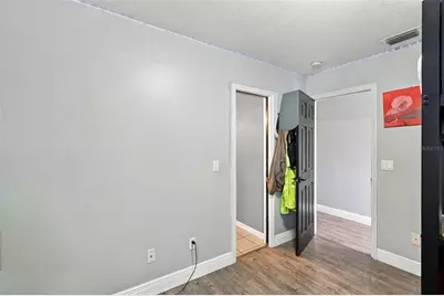 8022 Tierra Verde Drive, Tampa, FL 33617 - Photo 37