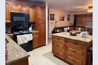 10357 Kumquat Ln Lane, Seminole, FL 33772 - Photo 7