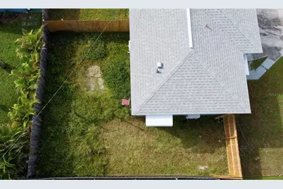 301 80th Avenue NE, Saint Petersburg, FL 33702 - Photo 11