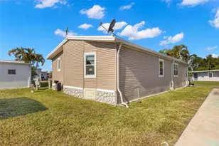 624 Mt Piney Ave NE, Saint Petersburg, FL 33702 - Photo 25