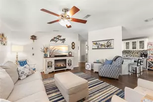 624 Mt Piney Ave NE, Saint Petersburg, FL 33702 - Photo 7