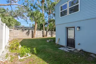 2230 East Harbor Dr S, Saint Petersburg, FL 33705 - Photo 23
