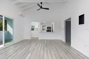 2230 East Harbor Dr S, Saint Petersburg, FL 33705 - Photo 3