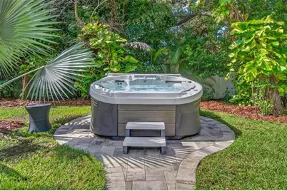 1002 N Florida Avenue, Tarpon Springs, FL 34689 - Photo 21