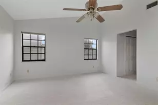 38118 Huff Dr, Zephyrhills, FL 33542 - Photo 17