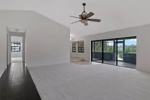 38118 Huff Dr, Zephyrhills, FL 33542 - Photo 5