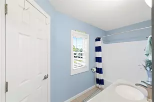 5107 Salmon Dr SE, Saint Petersburg, FL 33705 - Photo 13