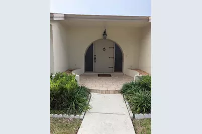 14436 Bay Hills Drive, Largo, FL 33774 - Photo 3
