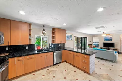 3377 Spring Mill Circle, Sarasota, FL 34239 - Photo 15