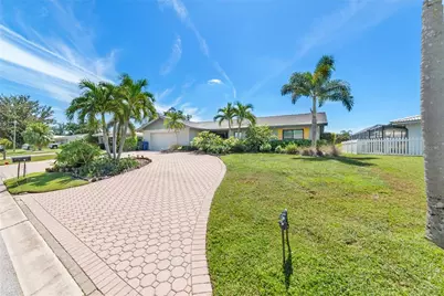 3377 Spring Mill Circle, Sarasota, FL 34239 - Photo 5