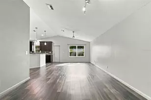 4903 53rd Way N, Saint Petersburg, FL 33709 - Photo 9