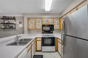 2400 Feather Sound Dr, Clearwater, FL 33762 - Photo 5