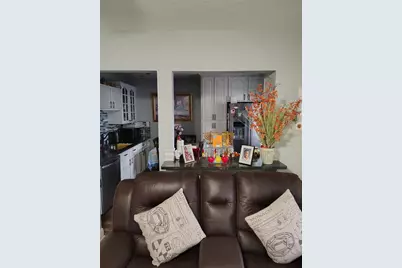6913 Blossom Avenue, Tampa, FL 33614 - Photo 5