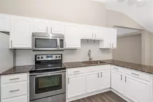 1703 E New Orleans Ave, Tampa, FL 33610 - Photo 13