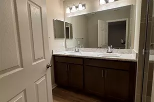 2734 Idyll Lake Circle, Plant City, FL 33566 - Photo 13
