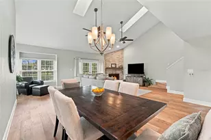 629 Segovia Ct NE, Saint Petersburg, FL 33703 - Photo 15