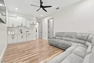 13204 Lake Magdalene Blvd, Tampa, FL 33618 - Photo 41