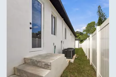 13204 Lake Magdalene Boulevard, Tampa, FL 33618 - Photo 65