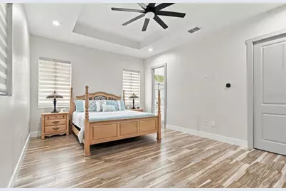 13204 Lake Magdalene Boulevard, Tampa, FL 33618 - Photo 21