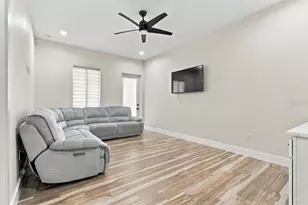 13204 Lake Magdalene Blvd, Tampa, FL 33618 - Photo 39