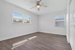 5631 4th St S, Saint Petersburg, FL 33705 - Photo 29