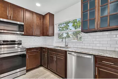 5631 4th Street S, Saint Petersburg, FL 33705 - Photo 11