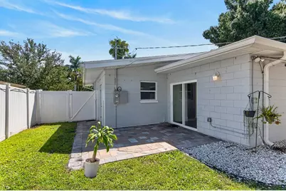 5631 4th Street S, Saint Petersburg, FL 33705 - Photo 31