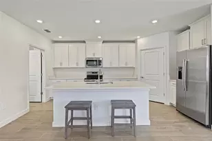 32062 Griffin Sands Ln, San Antonio, FL 33576 - Photo 9