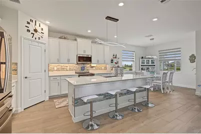 31687 Parkland Bay Way, San Antonio, FL 33576 - Photo 19