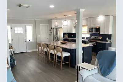 11110 1st Street E, Treasure Island, FL 33706 - Photo 5