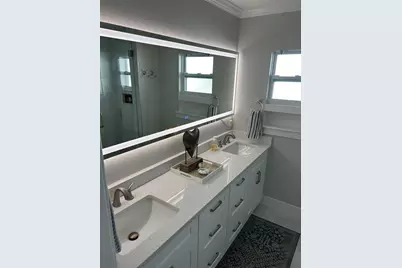 11110 1st Street E, Treasure Island, FL 33706 - Photo 11