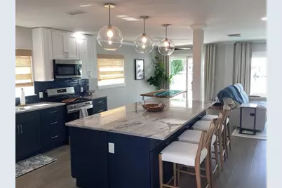 11110 1st Street E, Treasure Island, FL 33706 - Photo 3